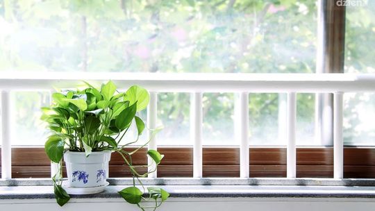 Listwa podparapetowa - czy jest potrzebna?