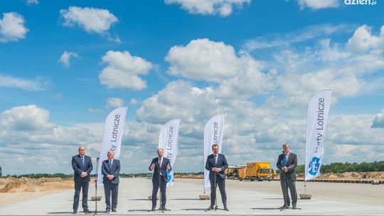 Lotnisko w Radomiu. Są kolejne przetargi