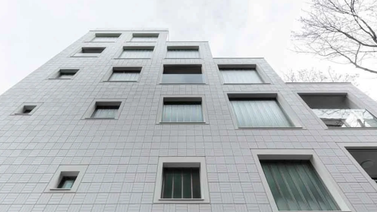 Luksusowe apartamenty w Warszawie poza centrum – czym rządzi się segment kameralny? Luksusowe apartamenty w Warszawie poza centrum – czym rządzi się segment kameralny?