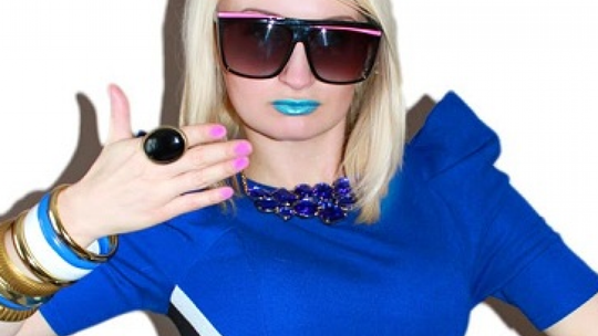 Ma 80 pasków i 40 par butów!