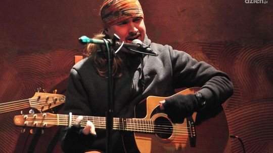 Maciej Balcar, wokalista zespołu Dżem, zagra ze swoim solowym projektem w Radomiu