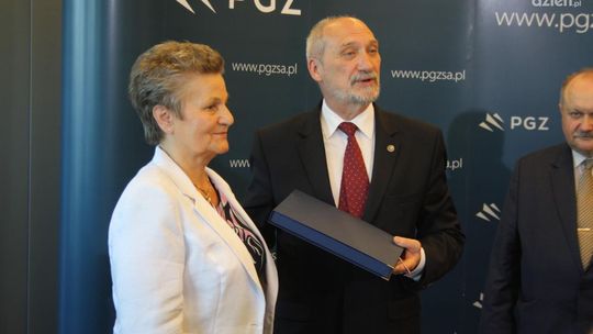 Macierewicz wyróżnił bahaterów czerwca