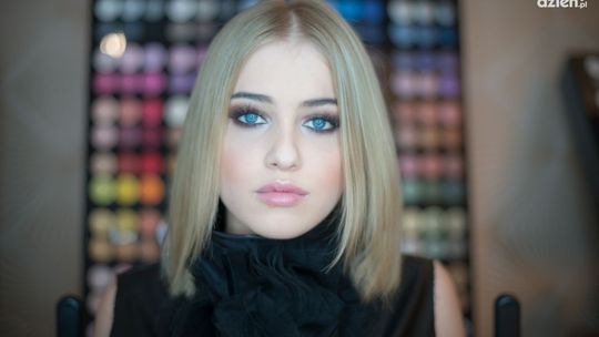 Makijaż na studniówkę. Krok po kroku