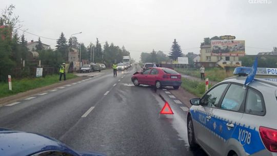 Makowiec. Zderzenie dwóch samochodów – utrudnienia w ruchu