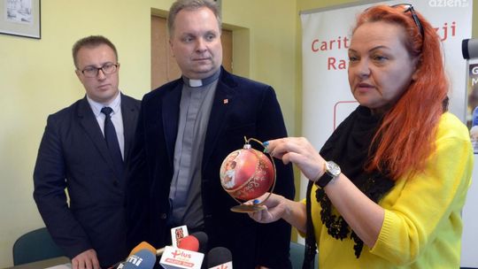 Malowanie i licytacja bombek