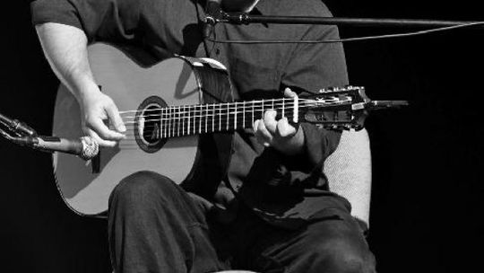 Marcin Skrzypczak. W kręgu poezji śpiewanej