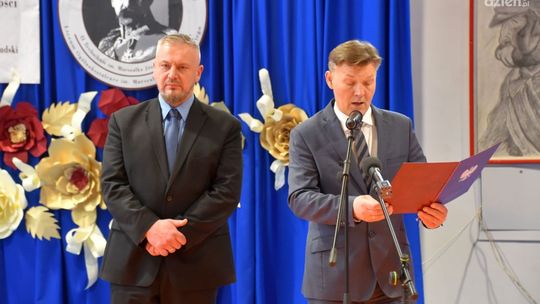 Marszałek Józef Piłsudski patronem szkoły w Pionkach