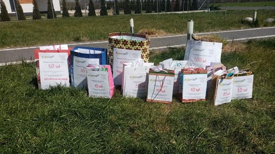 Maseczki od "pozytywnych"