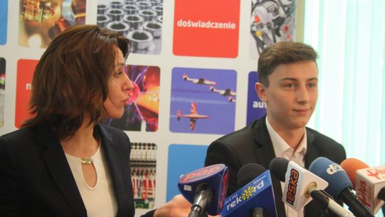 Maturzyści, wróćcie do Radomia – zachęcają władze miasta.