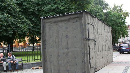 MCSW Elektrownia pokazuje instalację tylko dla dorosłych!