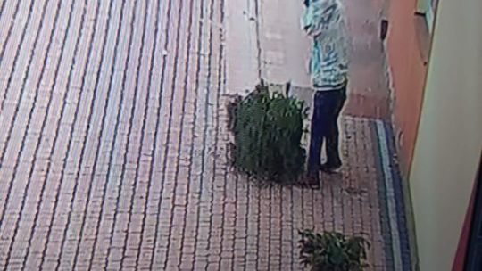 Mężczyzna z siekierą grasował przy parafii