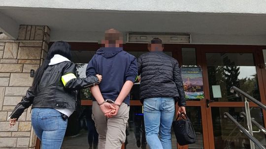 Mężczyźni fałszowali wyniki badań technicznych. Usłyszeli kilkaset zarzutów!