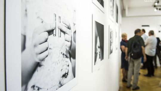 Międzynarodowa wystawa w Łaźni. Zobacz zdjęcia z wernisażu