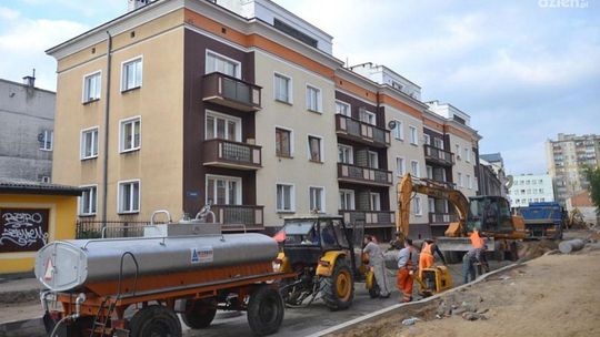 Mieszkańcy Nowogrodzkiej nie chcą parkingu