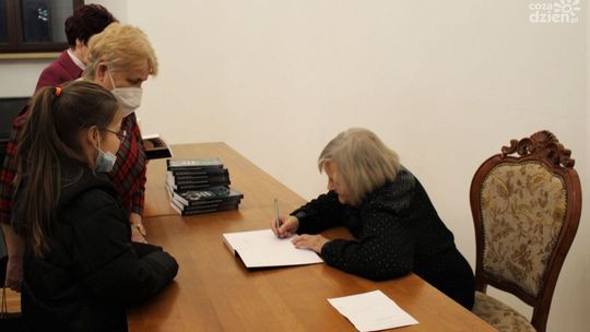 Mieszkanka Szydłowca wydała nową książkę