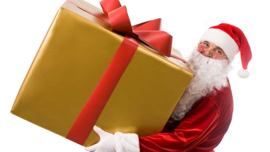 Mikołaj rozdaje prezenty. Jak je otrzymać?