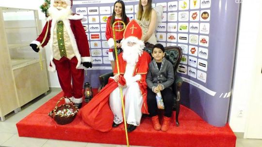 Mikołajki w Radomskich Halach Mięsnych Mikołajki w Radomskich Halach Mięsnych