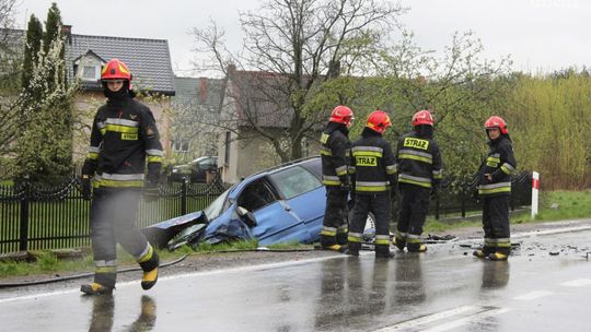 MILEJOWICE. Poważny wypadek droga zablokowana