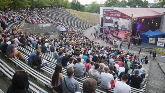 Miliony złotych na remont Amfiteatru i festiwal!