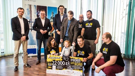 Miłośnicy terenówek pomagają Krzysiowi