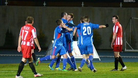 Minimalne zwycięstwo Broni z Pilicą