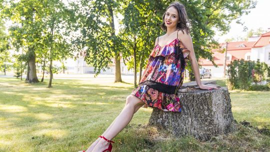 Miss Polonia - sesja w sukniach Via Manzoni