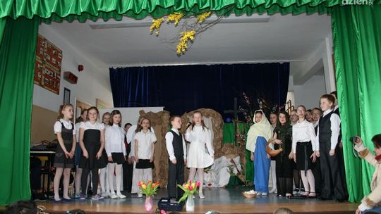 Misterium Męki Pańskiej w PSP 25