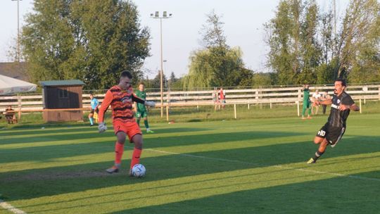 Młody bramkarz Radomiaka Radom rozegrał 45 minut meczu z Rumunią