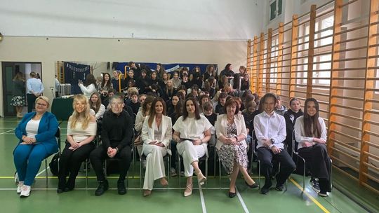 Młodzi miłośnicy angielskiego rywalizowali w XIII LO podczas IV edycji konkursu „Shakespeare’em być…”