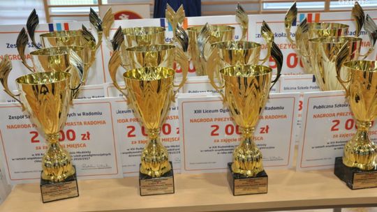 Młodzi sportowcy nagrodzeni