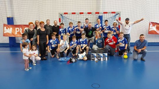 Młodzi szczypiorniści z medalem Kia MUKS Cup Płock