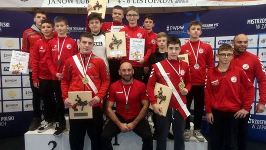 Młodzicy Olimpijczyka Radom z pięcioma medalami mistrzostw Polski w zapasach