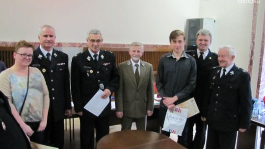 Młodzież błyszczała wiedzą o pożarnictwie