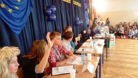 Młodzież debatowała w PSP 17