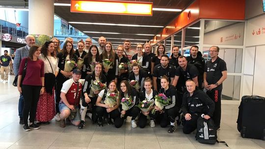 Młodzieżowa reprezentacja Polski z radomiankami w składzie wróciła do kraju