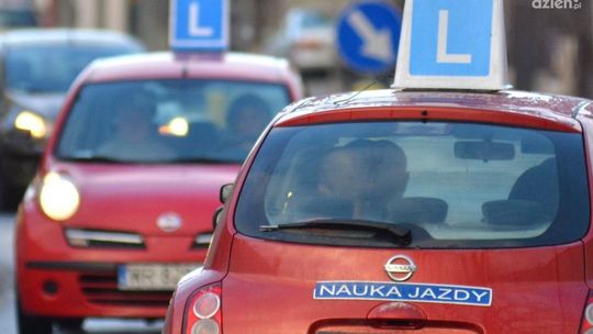 Mniej radomian na kursach prawa jazdy
