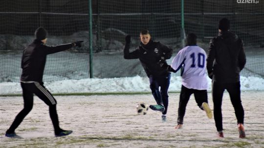 Mroźny sparing na remis