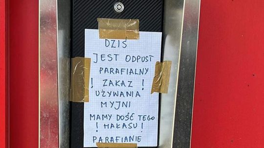 Myjnia nieczynna, bo... jest odpust parafialny