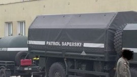 MZL opróżniał mieszkanie. Znaleziono niewybuch