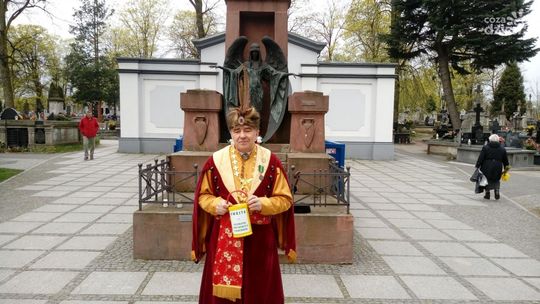 Na cmentarzu trwa kwesta