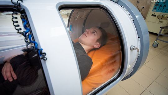 Na co pomaga komora hiperbaryczna?