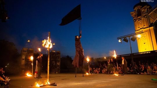 Na finał Ulicy Teatralnej "Carmen Funebre"