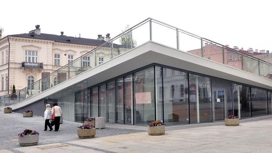 „Na fontannach” - będzie cocktail bar i kawiarnia!