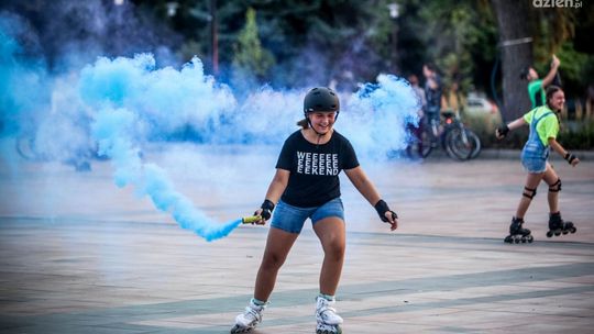 Na rolkach w hawajskim stylu. Wieczorna trasa