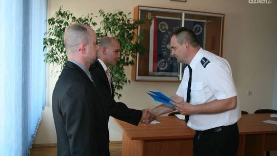 Nagrodzono policjantów za zatrzymanie fałszywego krewnego