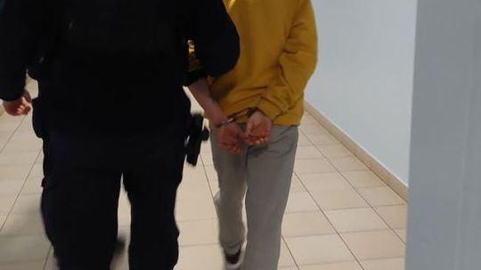 Napadł na sklep. Potrzebował pieniędzy na wakacje