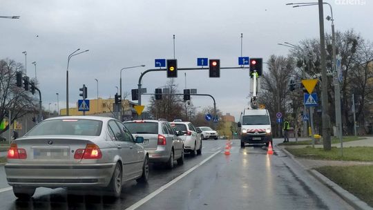 Naprawiają światła, omijajmy ul. Chrobrego
