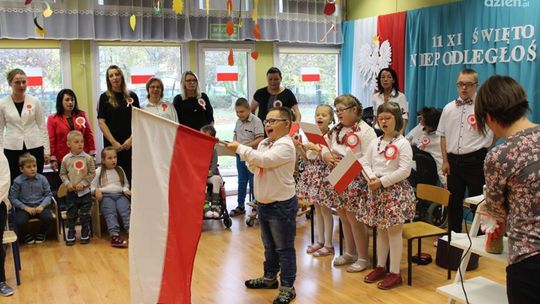 "Nasza Szkoła" uczciła 101. rocznicę odzyskania niepodległości 