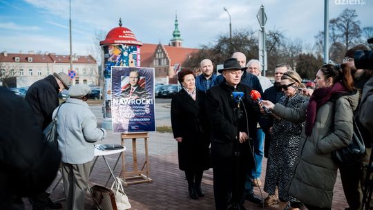 "Nie będzie kameleonem". Rusza zbiórka podpisów pod kandydaturą Karola Nawrockiego