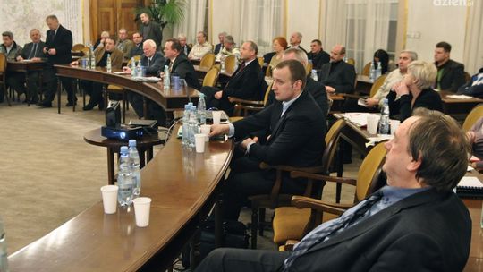 "Nie" dla ustawy śmieciowej. Będzie skarga do trybunału?